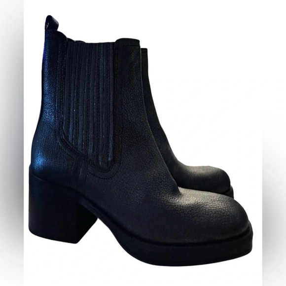 New Kenneth Cole New York Women's Jet Chelsea Boot - Picture 6 of 6